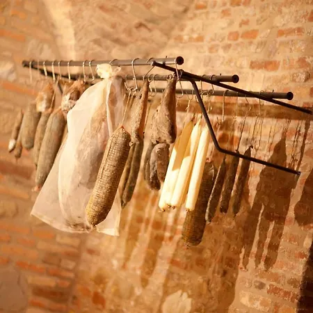 Vakantieboerderij Pozzuolo Serrungarina