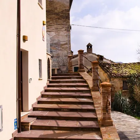 Farm stay Pozzuolo Serrungarina